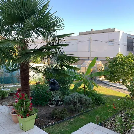 La Maison Parisienne & Jardin Guest house *